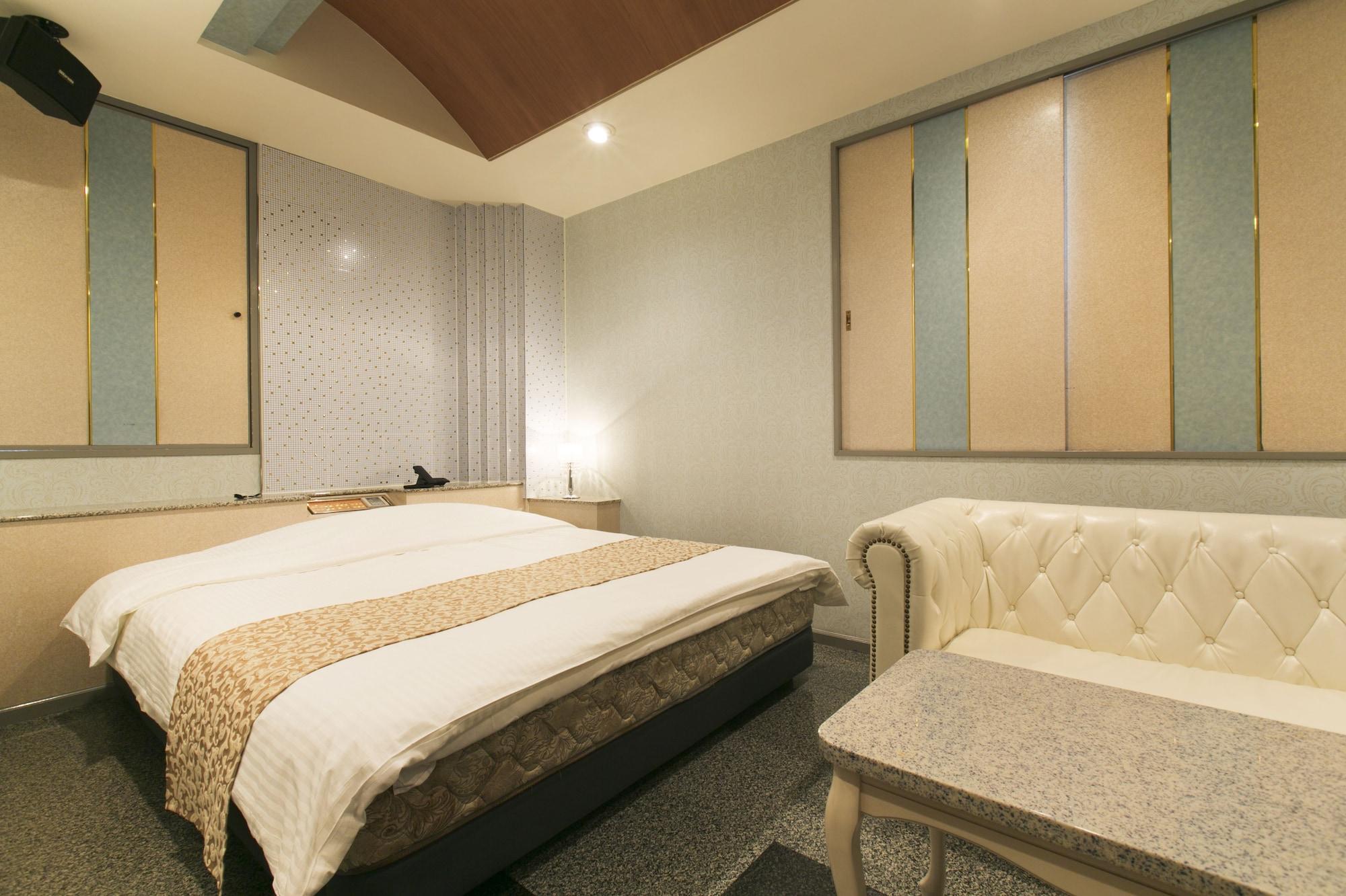 Hotel Atlantis Toyonaka (Adults Only) Екстер'єр фото